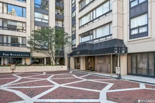 Photo #3: 422713386 Listing