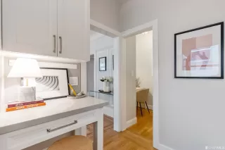 Photo #6: 422713538 Listing