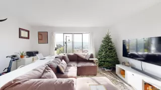 Photo #2: 423714079 Listing