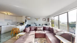 Photo #5: 423714079 Listing