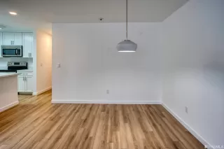 Photo #6: 423714428 Listing 
