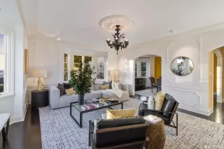 Photo #6: 423714453 Listing