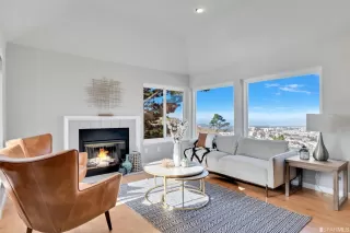 Photo #1: 423715131 Listing