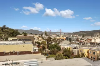 Photo #5: 423715276 Listing 