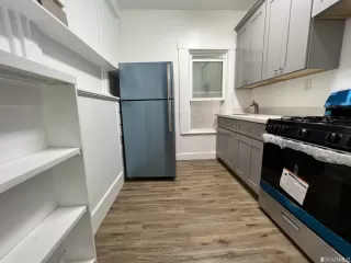 Photo #2: 423715318 Listing