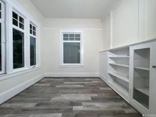 Photo #3: 423715318 Listing