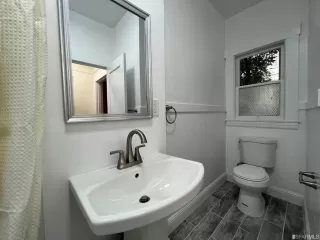 Photo #6: 423715318 Listing