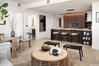 Photo #6: 423715368 Listing