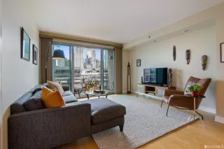 Photo #4: 423715646 Listing