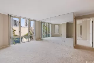 Photo #6: 423715710 Listing