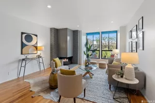 Photo #5: 423715752 Listing 