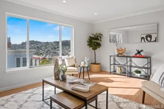 Photo #2: 423715758 Listing