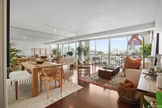 Photo #1: 423715883 Listing