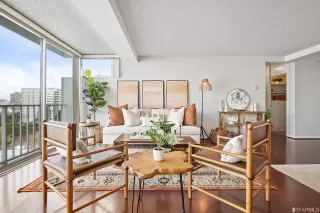 Photo #3: 423715883 Listing