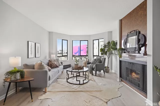 MLS: 423715888 Condo For Sale