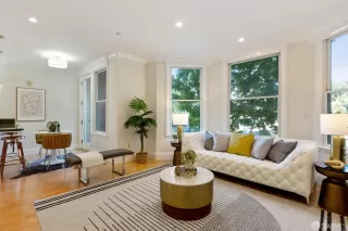 Photo #6: 423715934 Listing