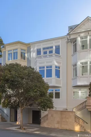 Photo #1: 423715936 Listing