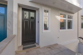 Photo #6: 423715936 Listing