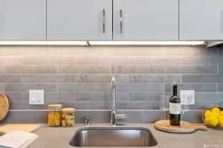 Photo #4: 423715964 Listing 