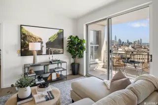 Photo #2: 423715974 Listing