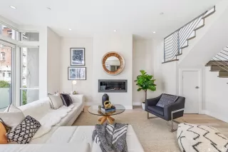 Photo #2: 423716422 Listing 