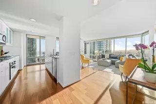 Photo #5: 423716431 Listing 