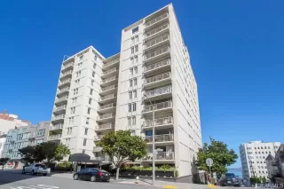 Photo #2: 423716476 Listing