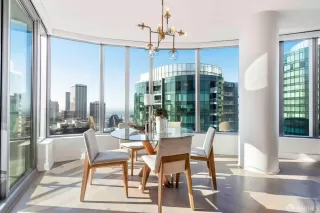 Photo #4: 423716655 Listing