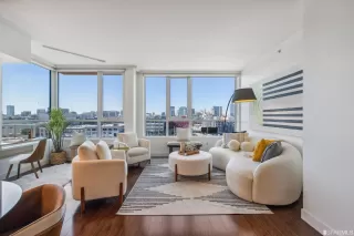 Photo #2: 423716873 Listing