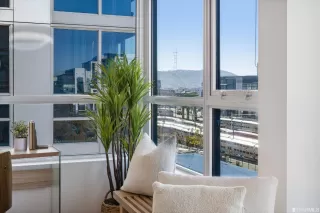 Photo #6: 423716873 Listing