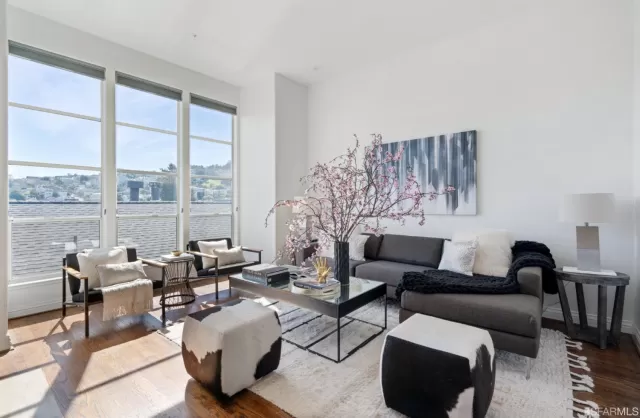 MLS: 423717027 Condo For Sale