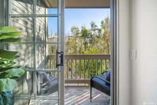 Photo #6: 423717617 Listing 