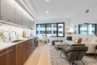 Photo #6: 423717689 Listing 