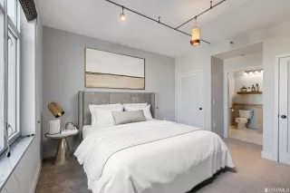 Photo #6: 423717940 Listing