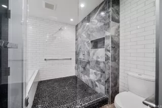 Photo #6: 423717956 Listing