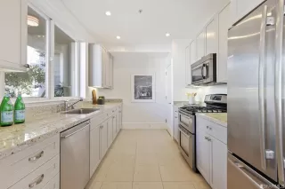 Photo #6: 423718292 Listing 