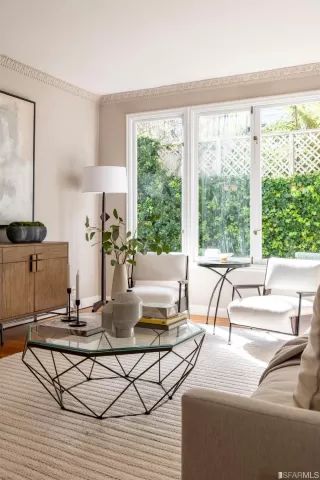 Photo #3: 423718332 Listing