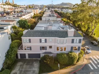 Photo #4: 423718383 Listing 