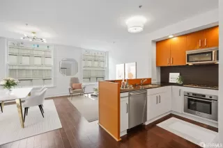 Photo #4: 423718418 Listing 