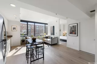 Photo #1: 423718563 Listing 