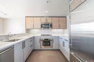 Photo #6: 423718654 Listing 