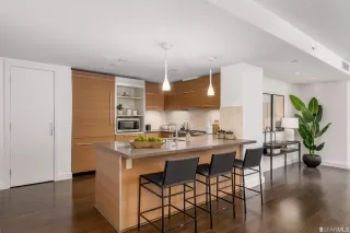 Photo #3: 423718682 Listing 