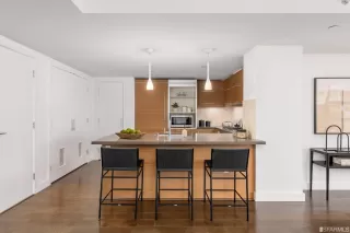 Photo #4: 423718682 Listing 