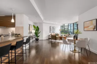 Photo #6: 423718682 Listing 