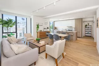 Photo #2: 423718715 Listing 