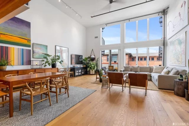 MLS: 423719010 Condo For Sale