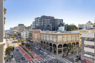 Photo #5: 423719349 Listing 