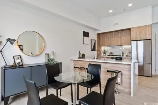 Photo #4: 423719430 Listing 