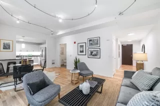 Photo #5: 423719746 Listing