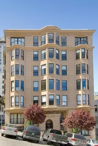 Photo #4: 423719959 Listing